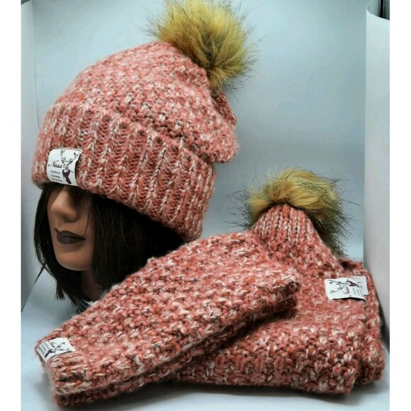 3 Pc Coral Warm Knit Scarf Gloves/ Beanie Pompom Hat / Beanie Pompom Scarf NWOT - Picture 8 of 8